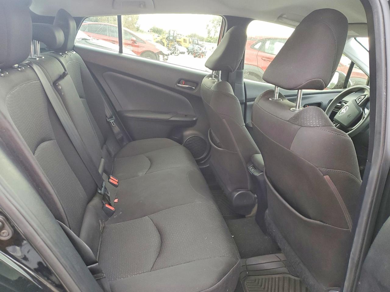 2019 TOYOTA PRIUS LE photo 19