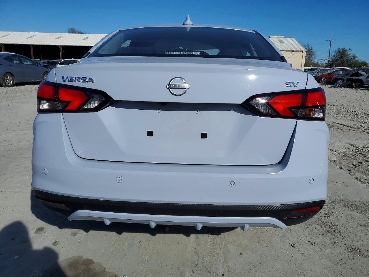 2024 NISSAN VERSA SV photo 6