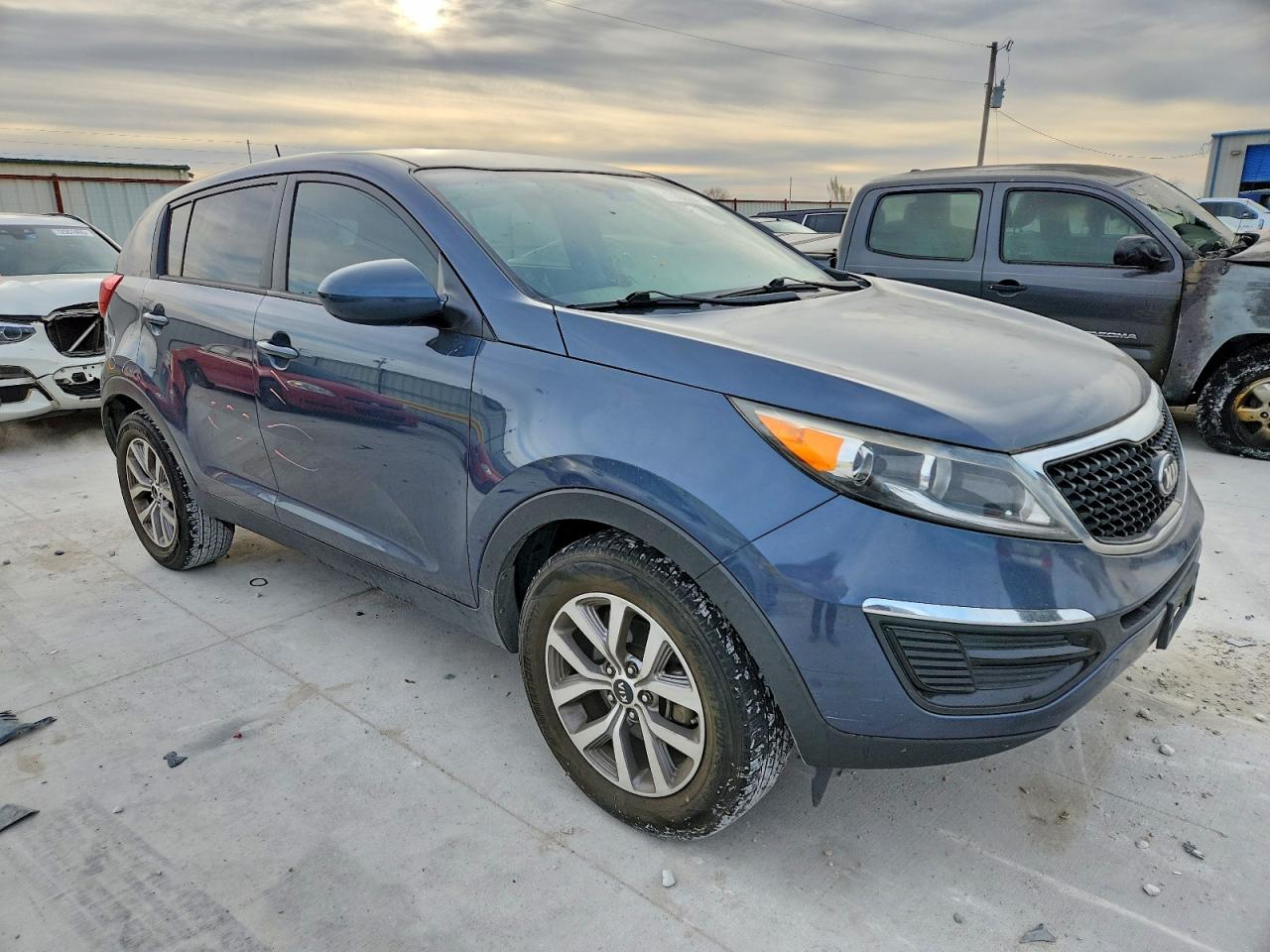 2016 KIA SPORTAGE LX photo 4