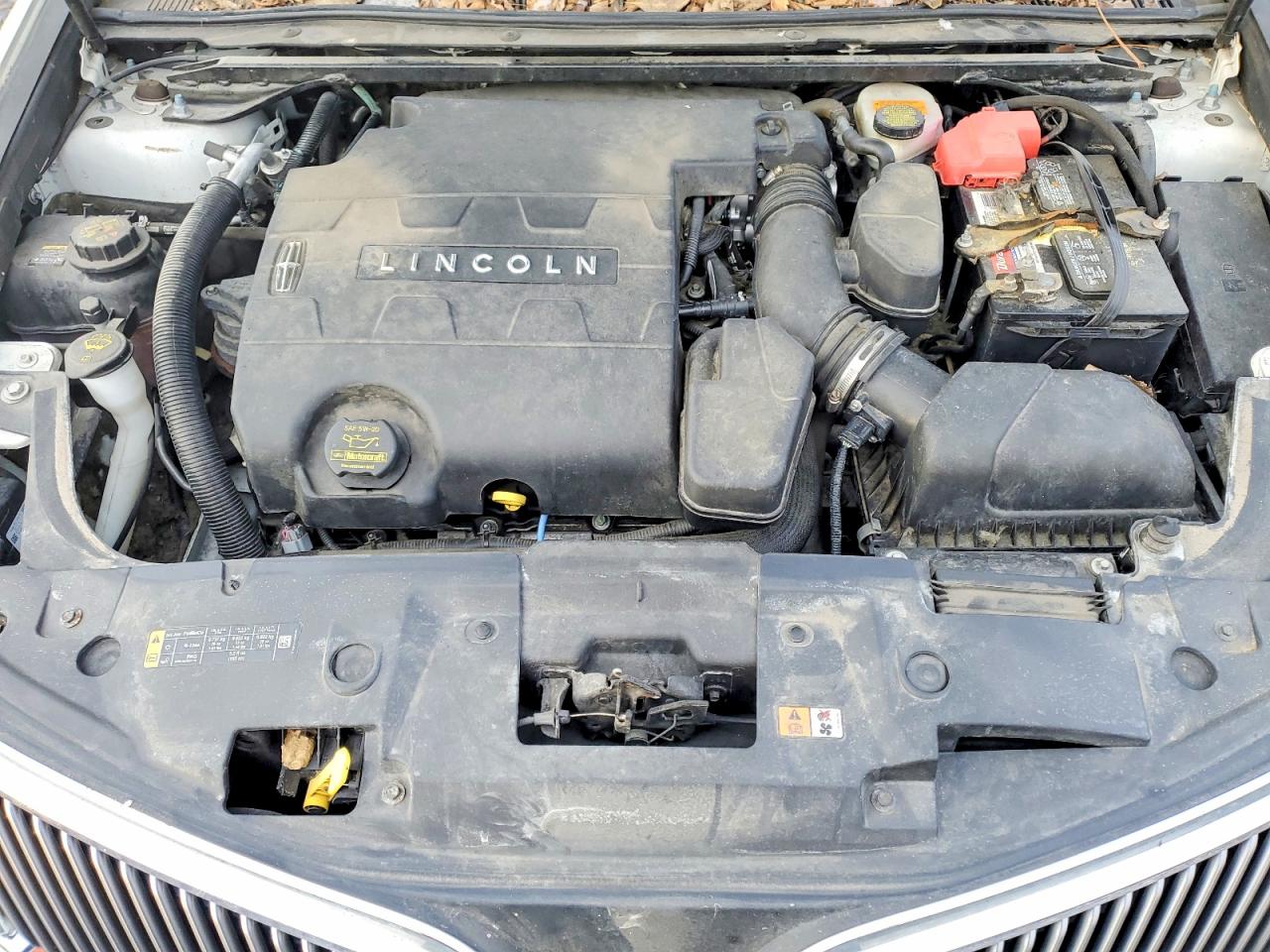 2013 LINCOLN MKS photo 21