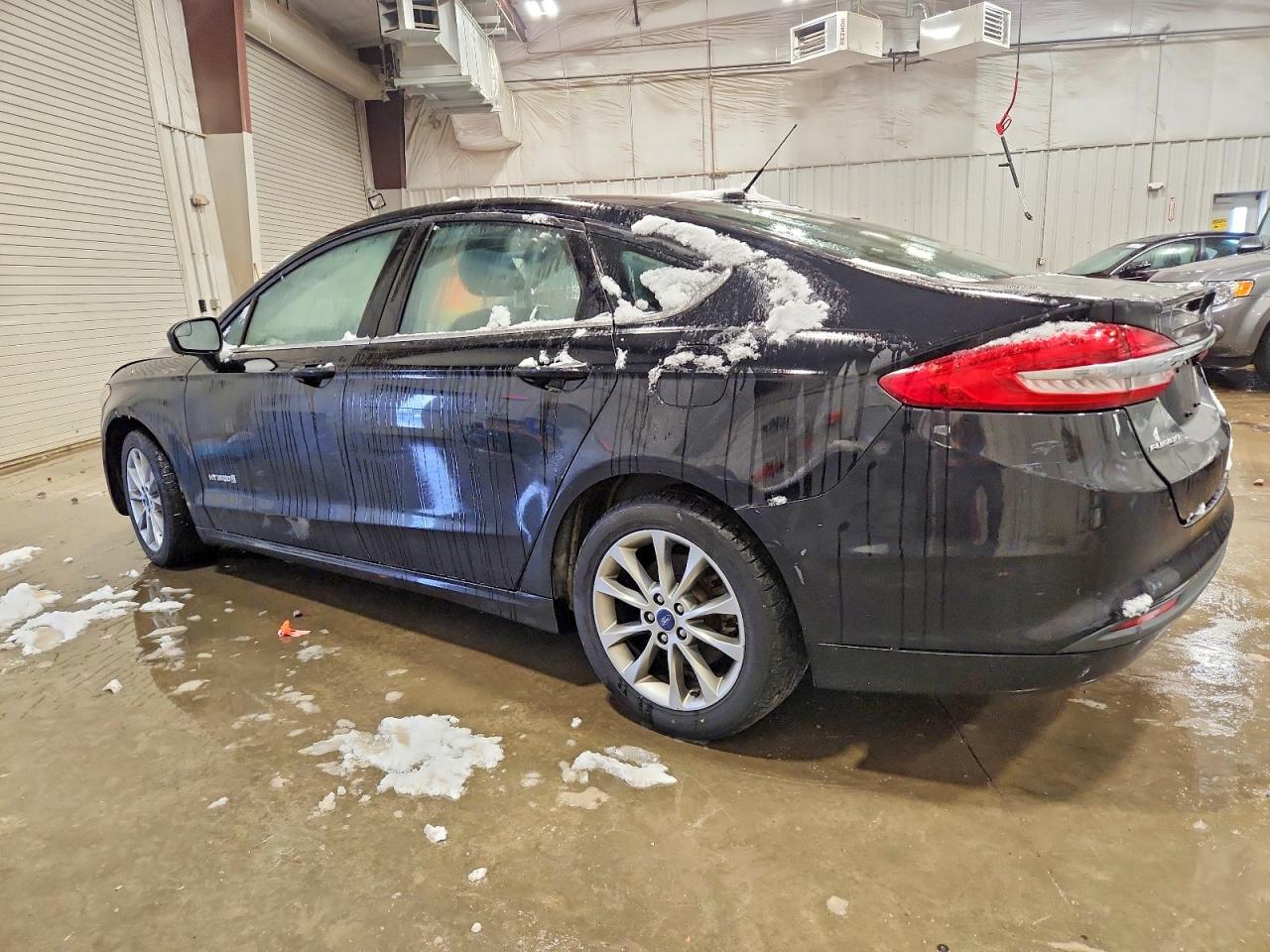2017 FORD FUSION SE HYBRID photo 2