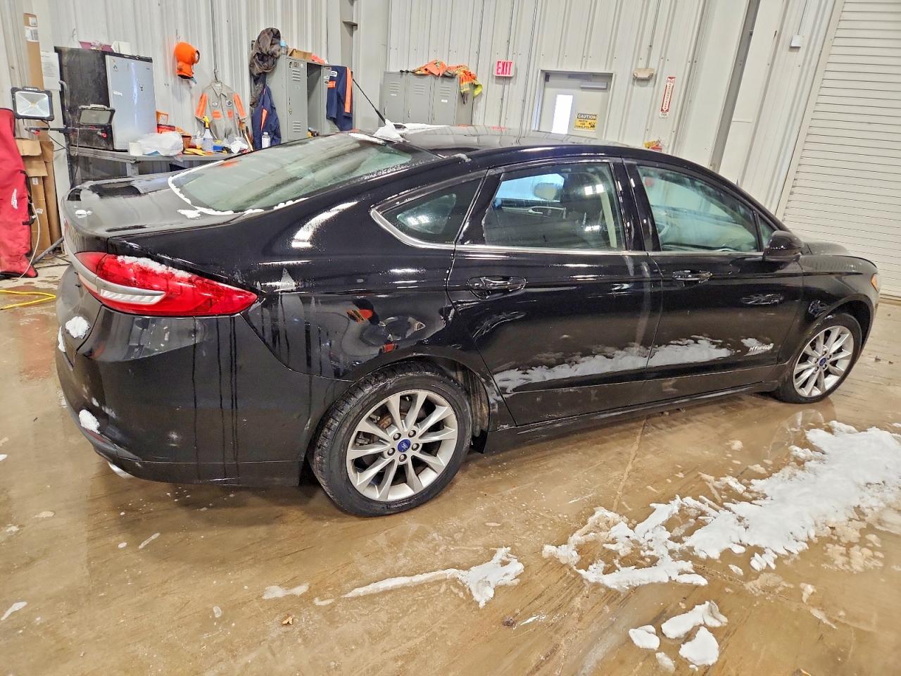 2017 FORD FUSION SE HYBRID photo 3