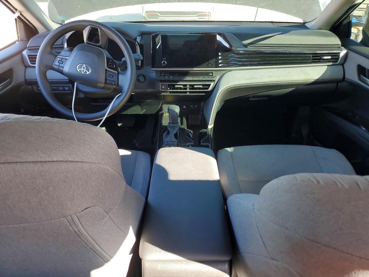 2025 TOYOTA CAMRY XSE photo 15