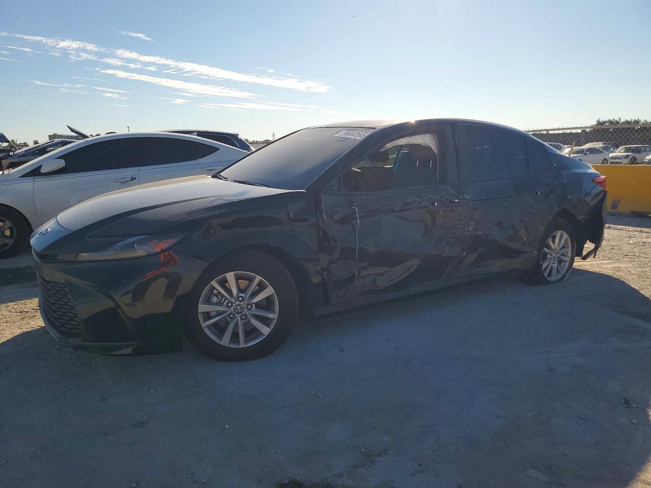 2025 TOYOTA CAMRY
