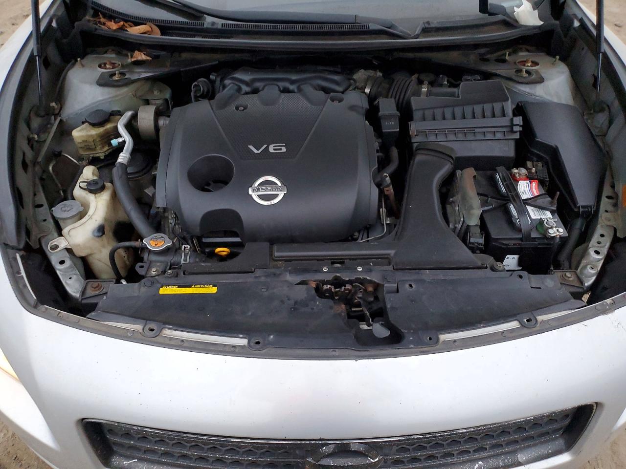 2010 NISSAN MAXIMA S photo 11