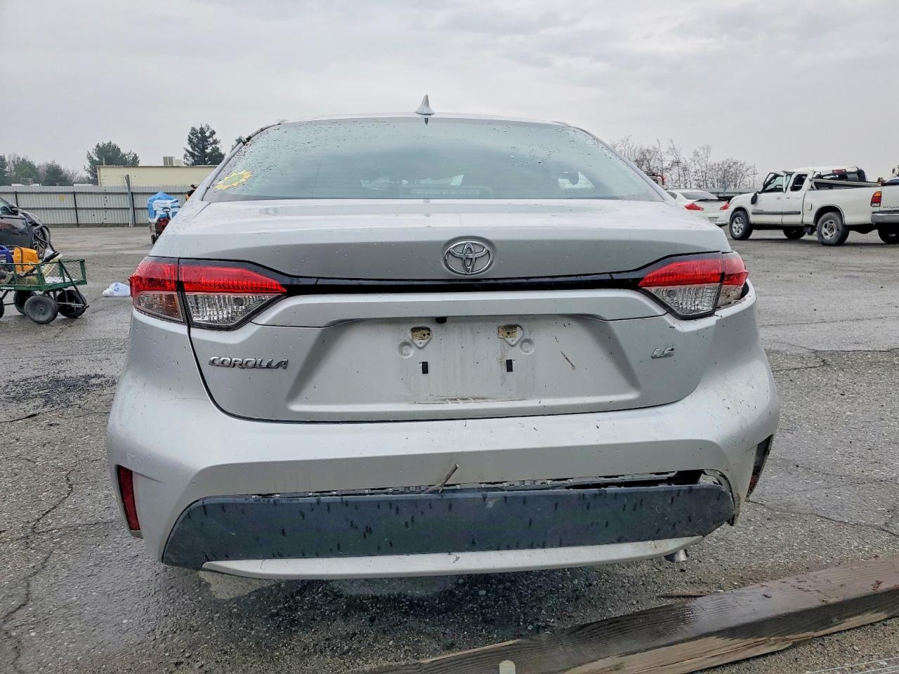 2022 TOYOTA COROLLA LE photo 6