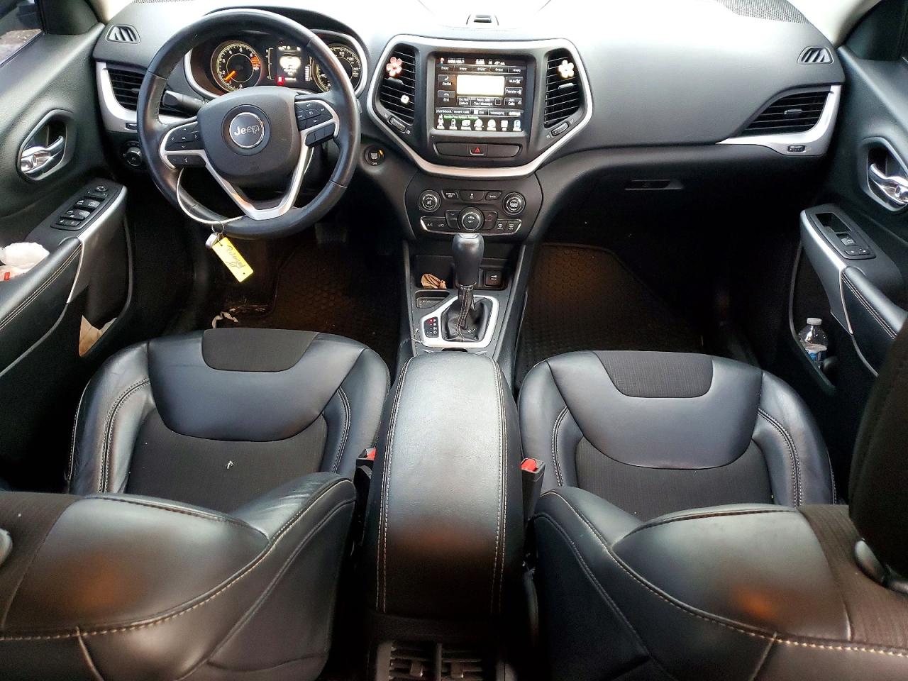 2018 JEEP CHEROKEE LATITUDE PLUS photo 8