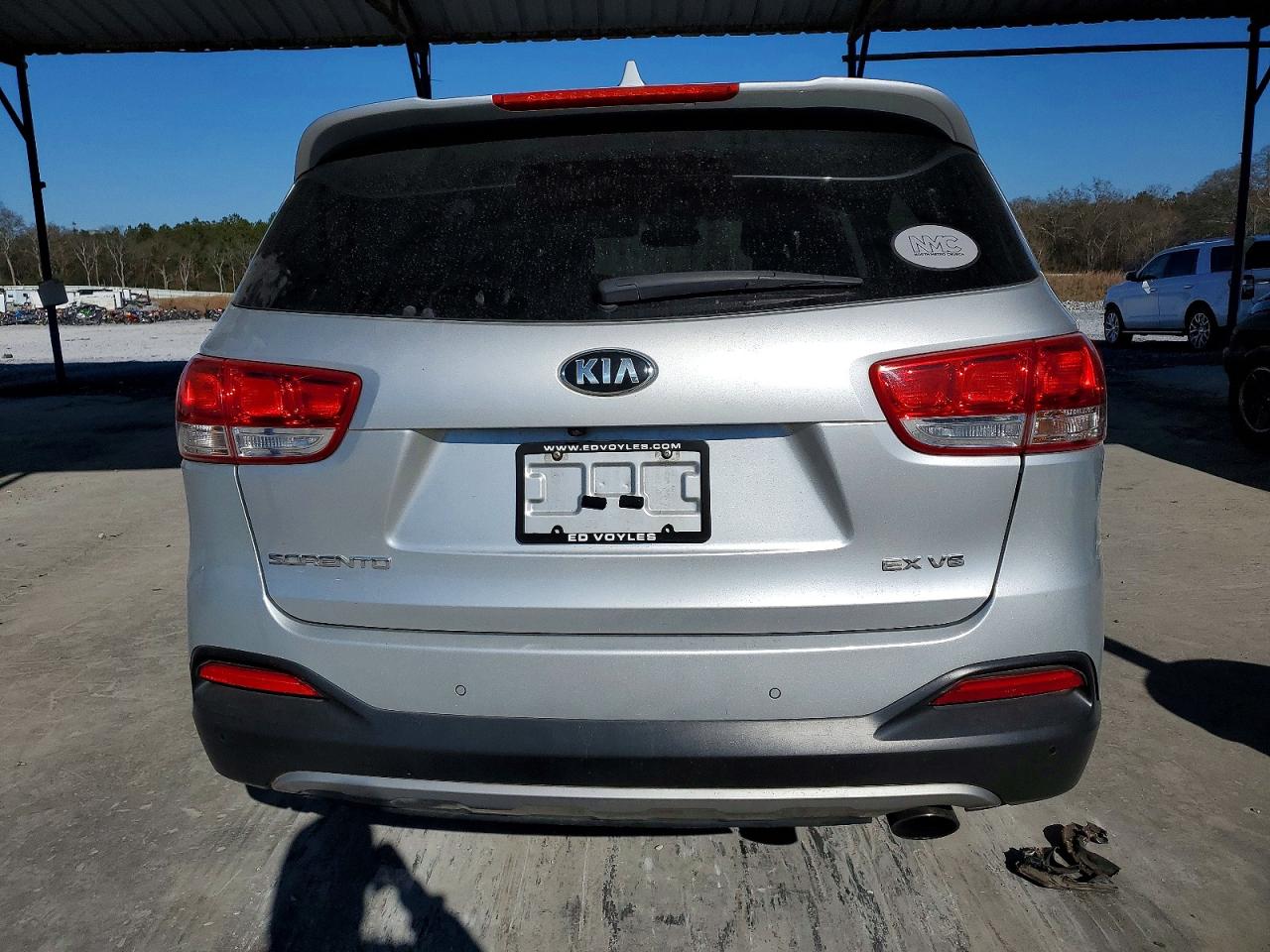 2016 KIA SORENTO EX photo 6