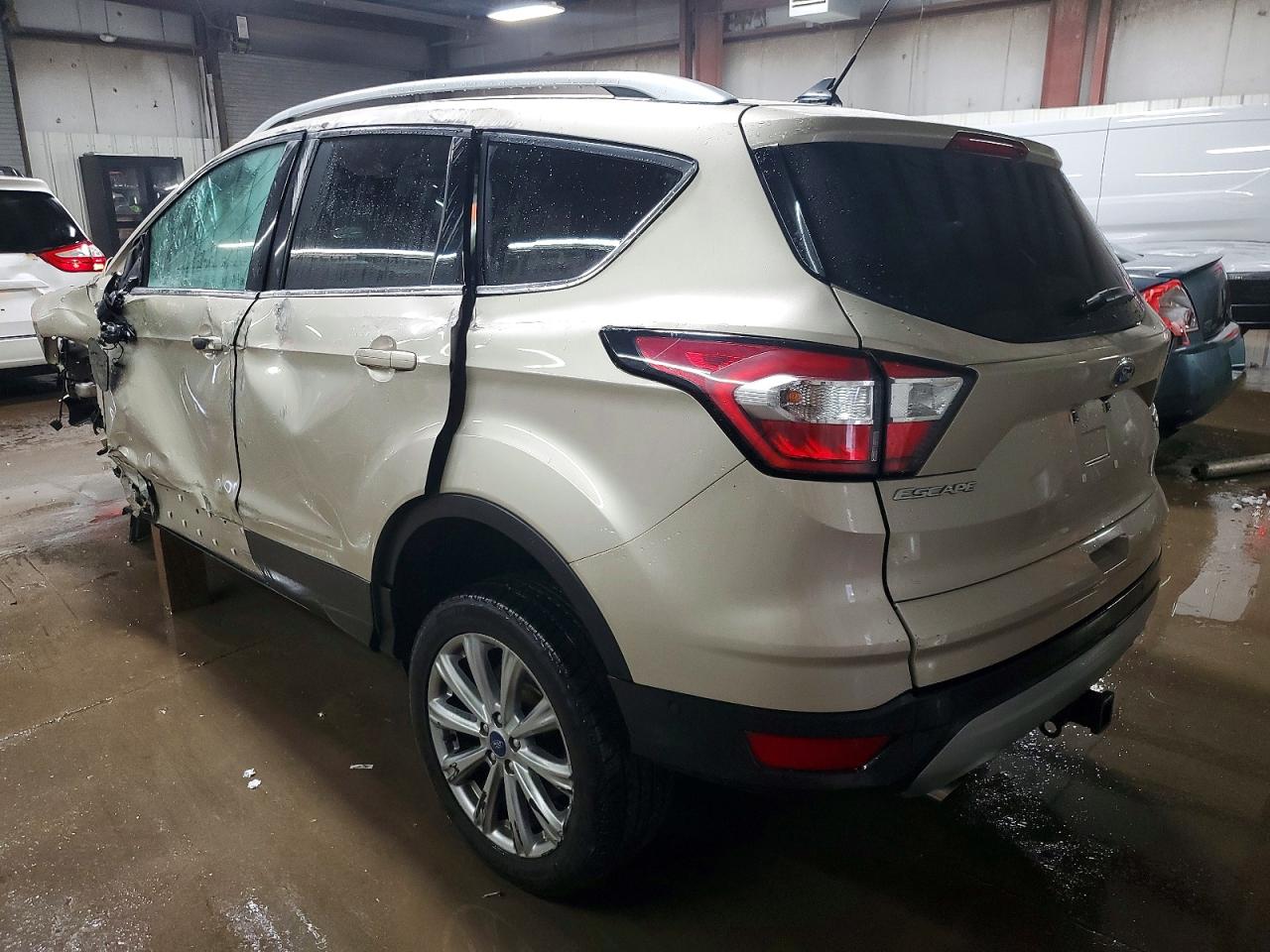 2018 FORD ESCAPE TITANIUM photo 2