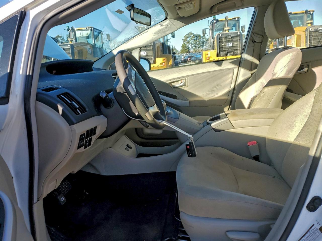 2012 TOYOTA PRIUS photo 7
