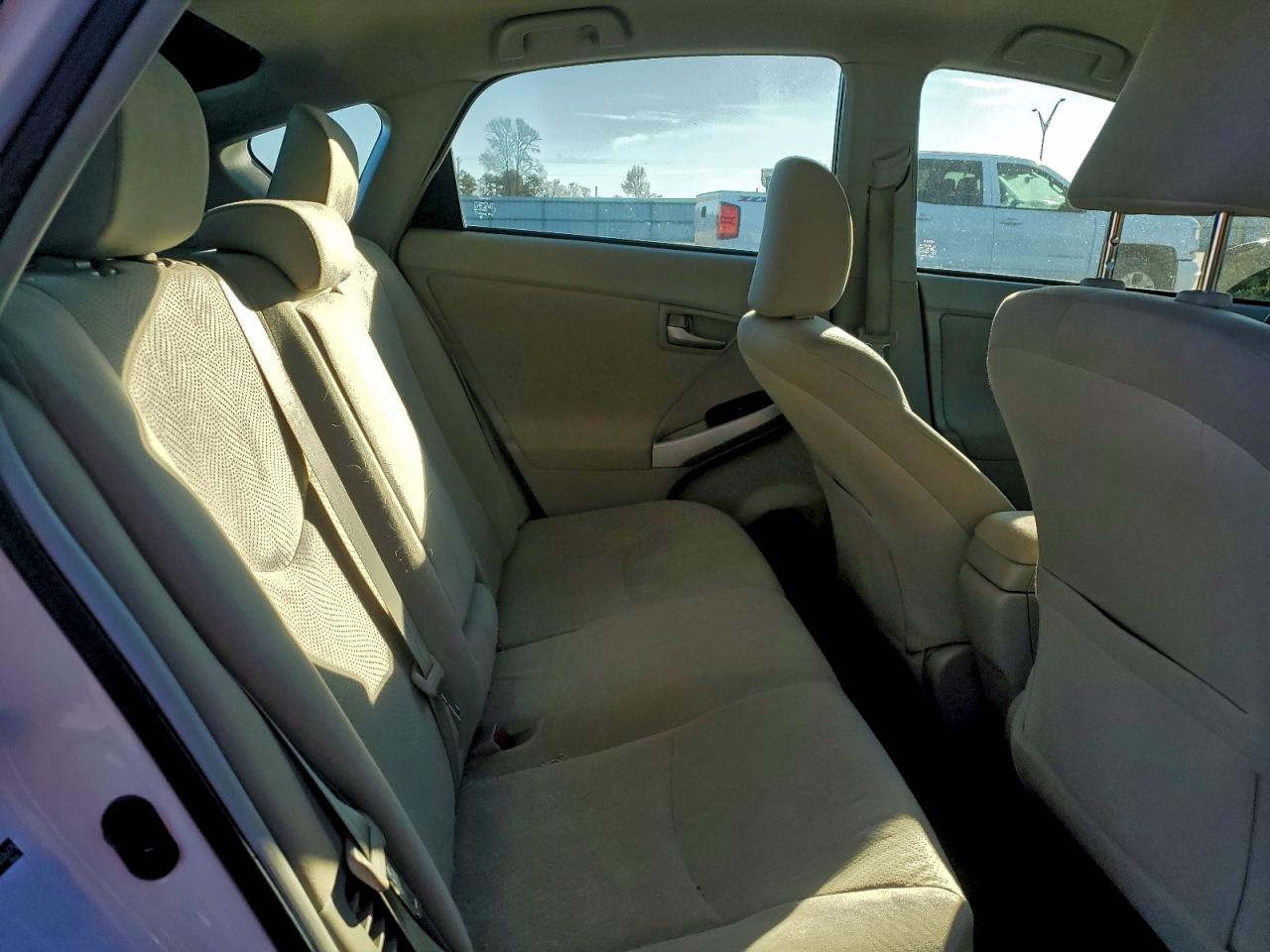 2012 TOYOTA PRIUS photo 10
