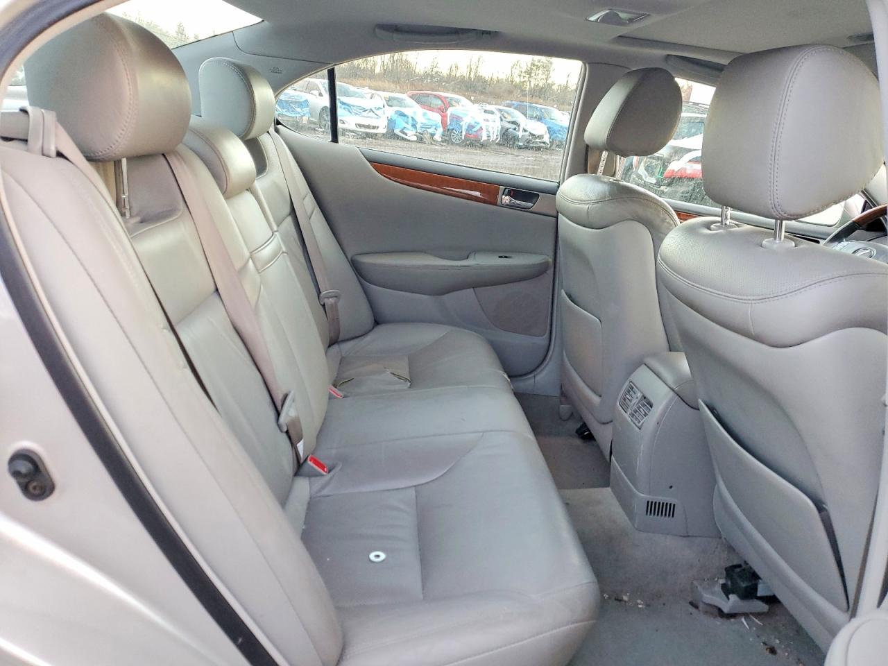 2005 LEXUS ES 330 photo 10