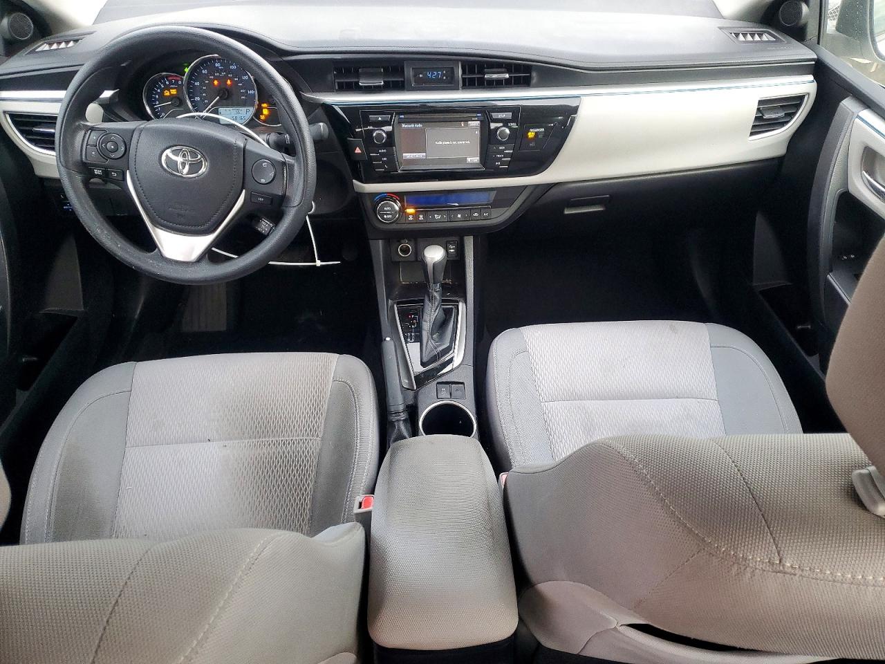 2015 TOYOTA COROLLA L photo 8