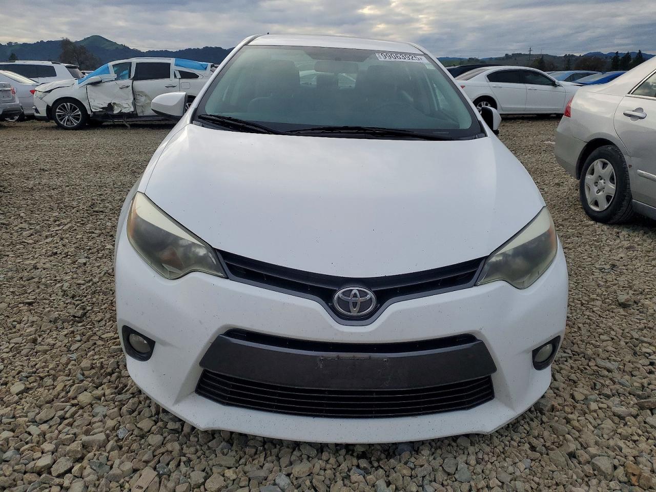 2015 TOYOTA COROLLA L photo 5