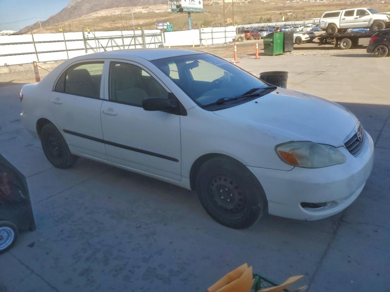 2005 TOYOTA COROLLA CE photo 4