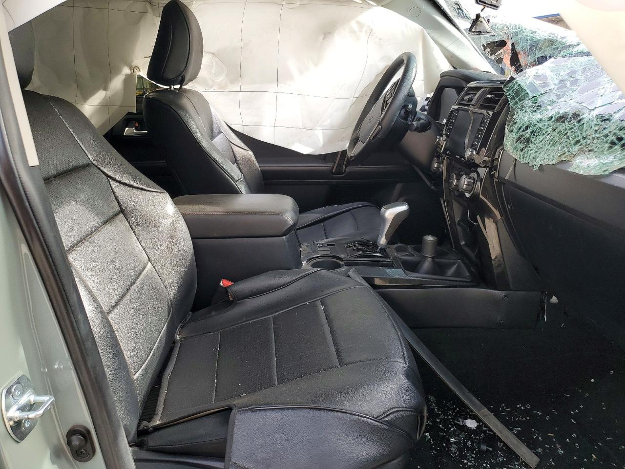 2022 TOYOTA 4RUNNER SR5 PREMIUM photo 13