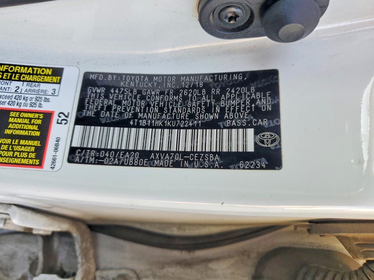 2019 TOYOTA CAMRY photo 13