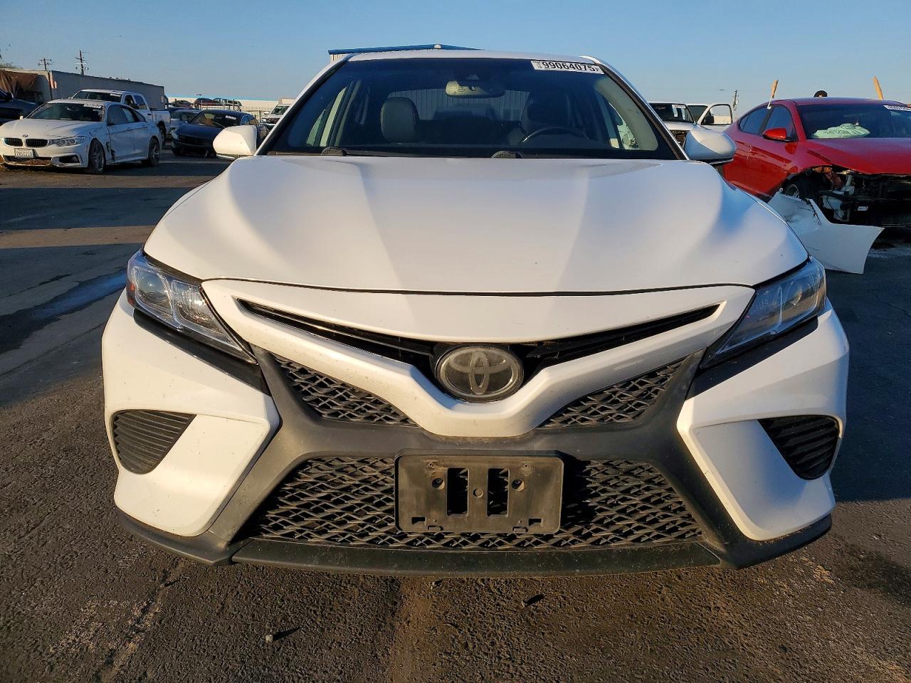2019 TOYOTA CAMRY photo 5