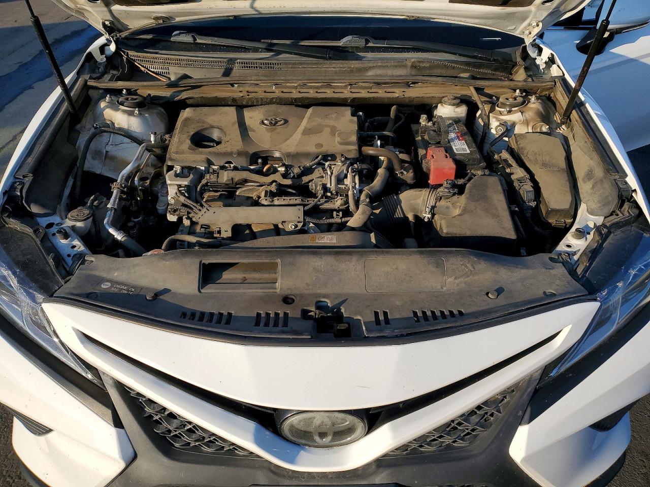 2019 TOYOTA CAMRY photo 11