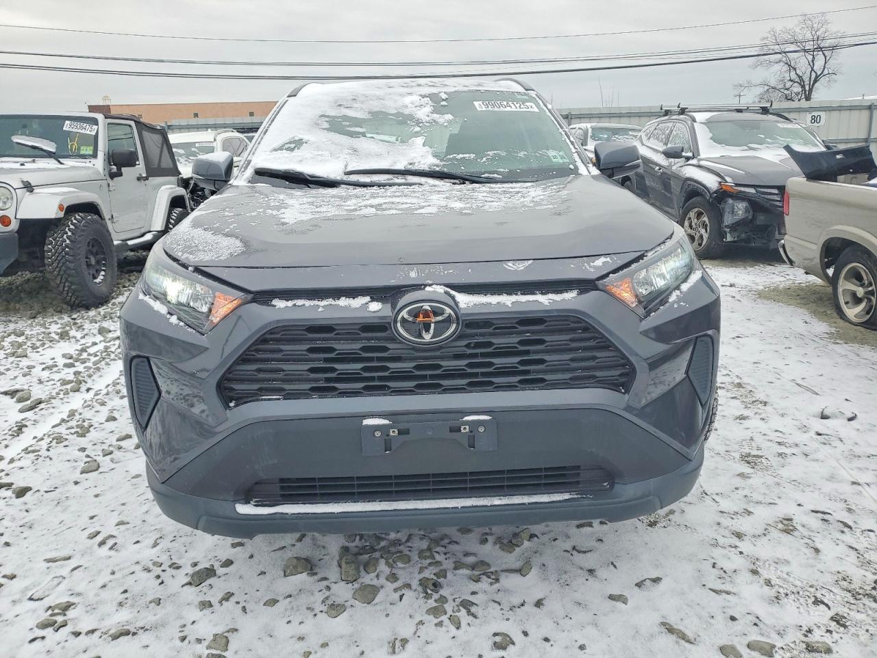 2021 TOYOTA RAV4 LE photo 5