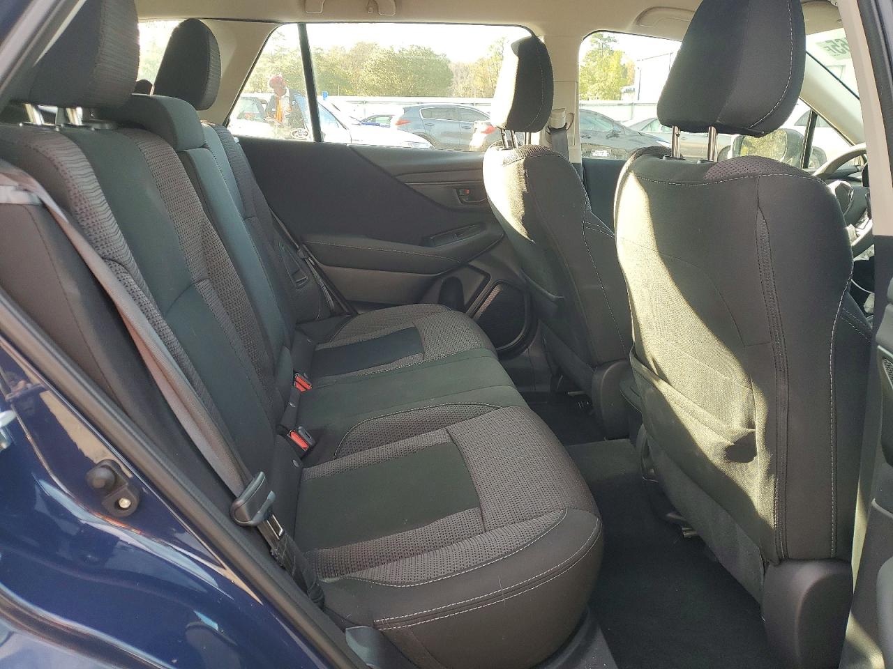 2025 SUBARU OUTBACK photo 11