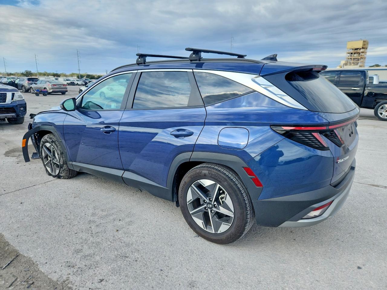 2025 HYUNDAI TUCSON SEL photo 3