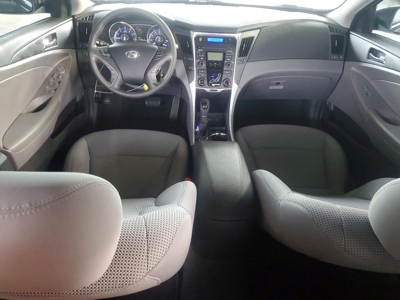 2011 HYUNDAI SONATA GLS photo 15