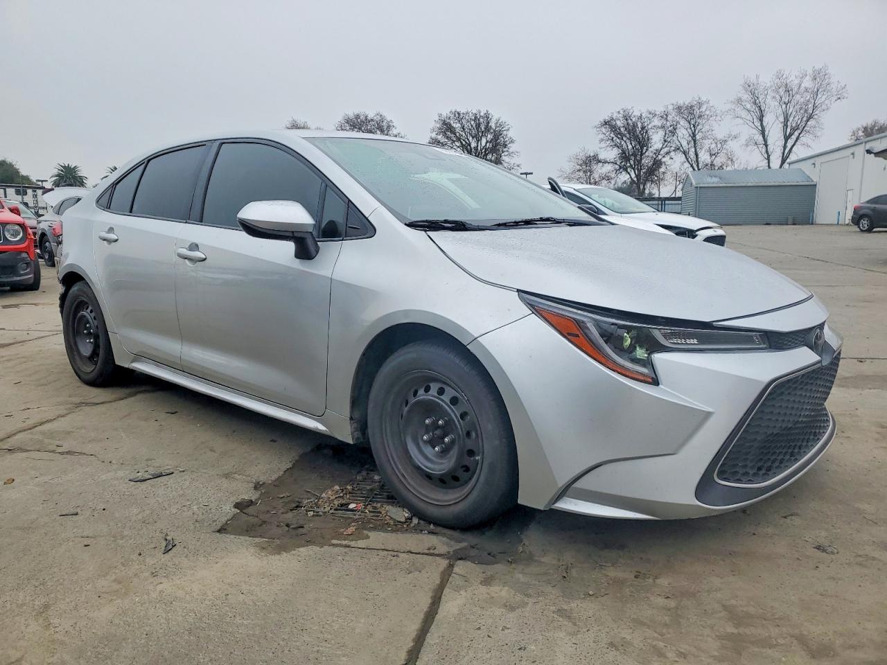 2020 TOYOTA COROLLA LE photo 4