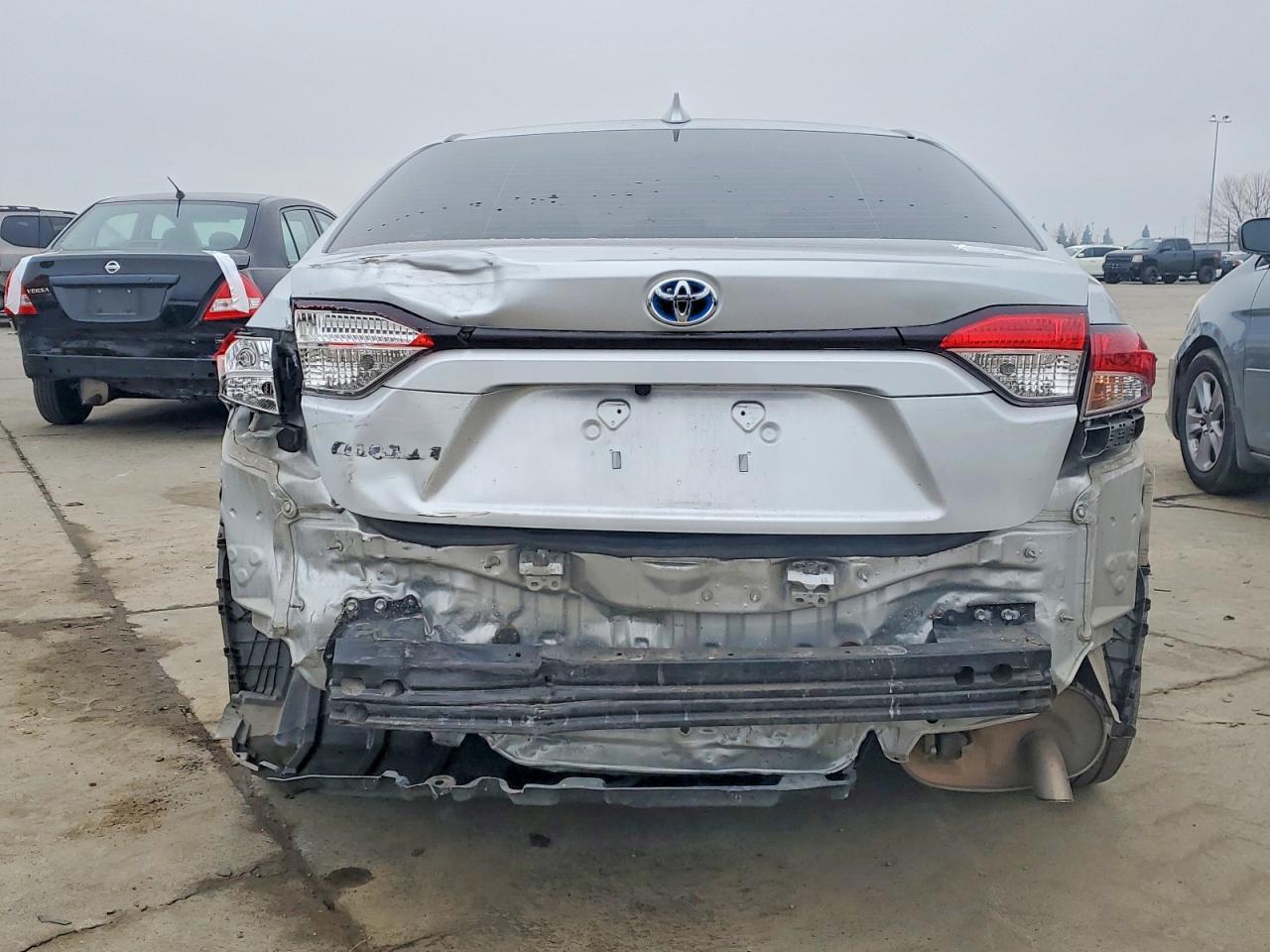 2020 TOYOTA COROLLA LE photo 6