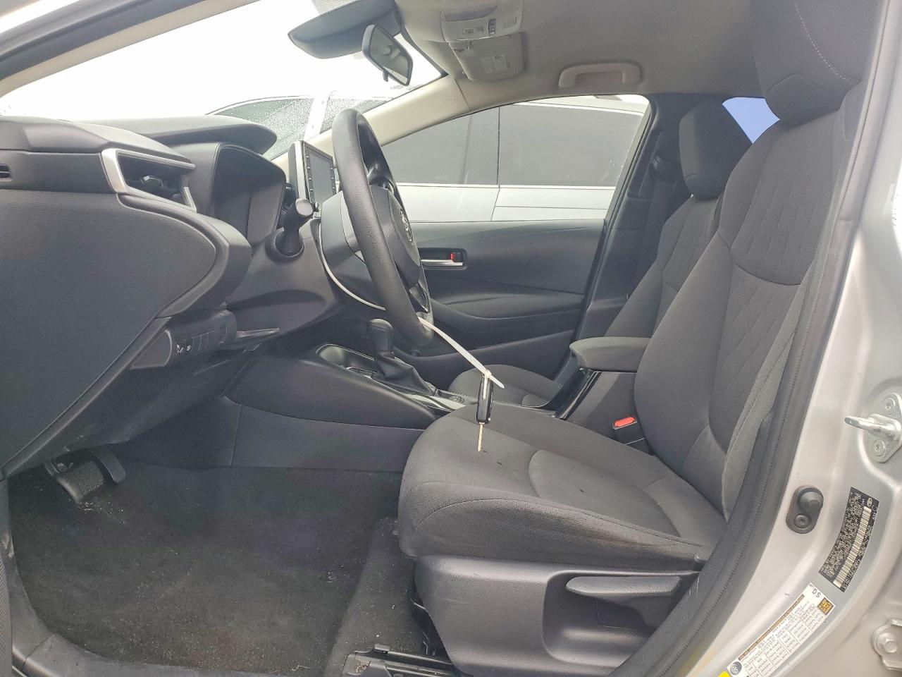 2020 TOYOTA COROLLA LE photo 7