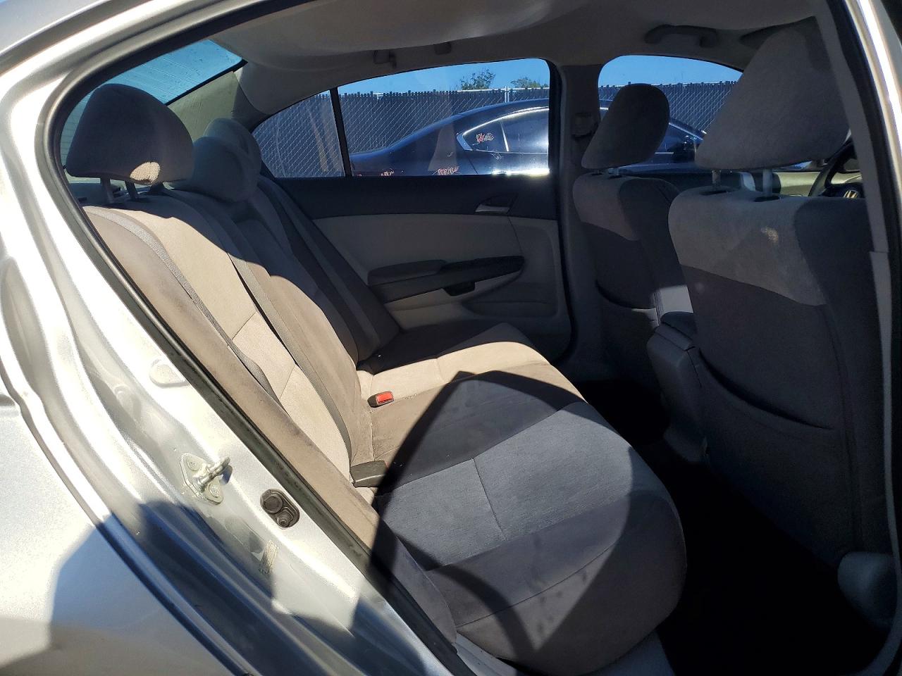 2010 HONDA ACCORD LX photo 10