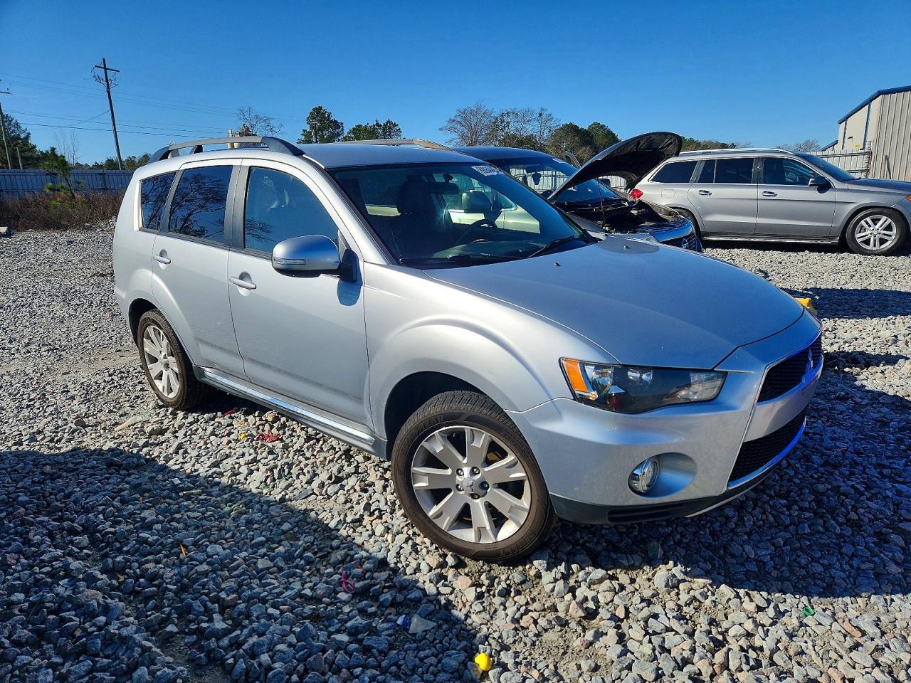 2013 MITSUBISHI OUTLANDER SE photo 4
