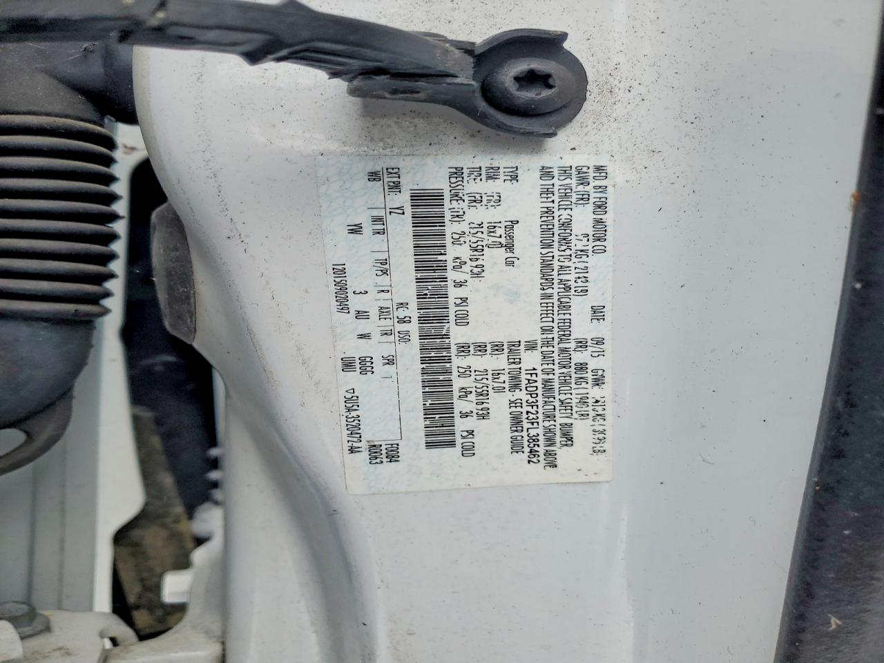 2015 FORD FOCUS SE photo 12