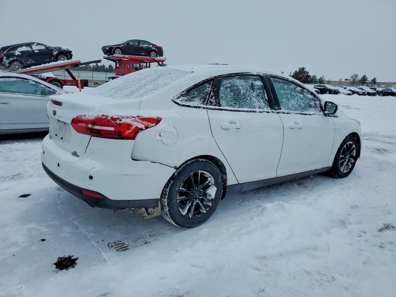 2015 FORD FOCUS SE photo 3