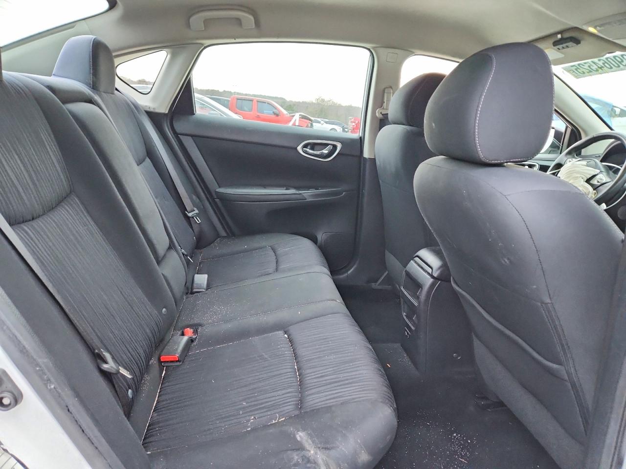 2019 NISSAN SENTRA S photo 10