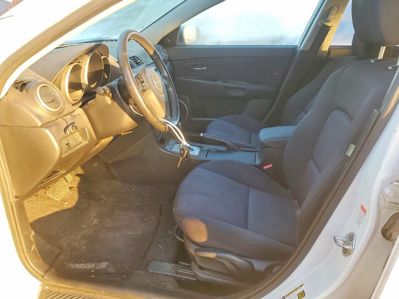 2008 MAZDA 3 HATCHBACK photo 13