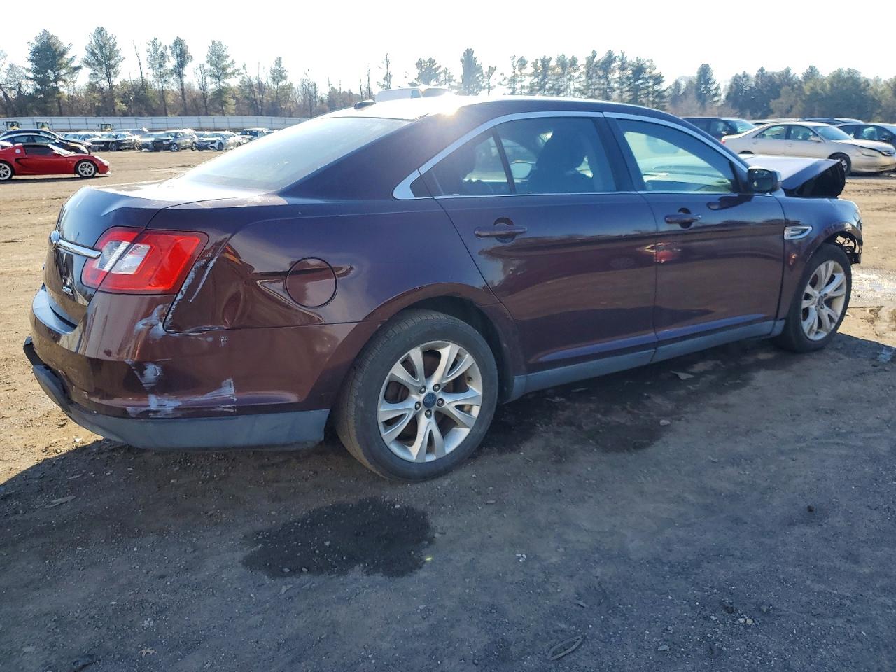 2010 FORD TAURUS SEL photo 5