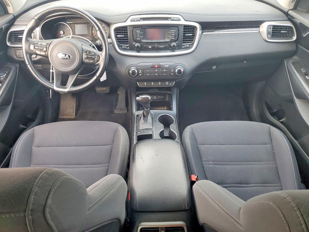 2016 KIA SORENTO LX photo 15