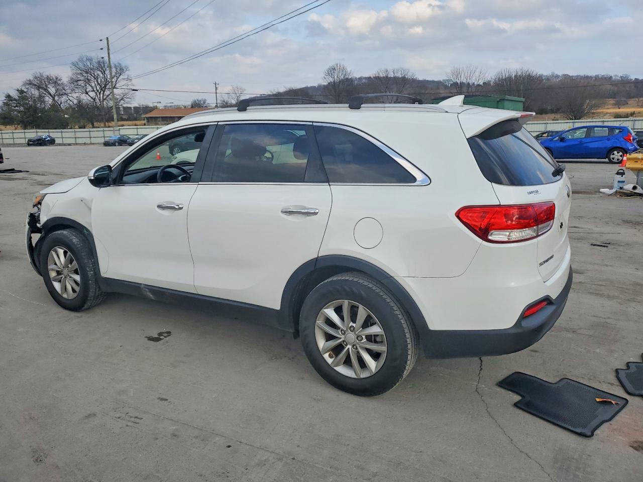 2016 KIA SORENTO LX photo 3