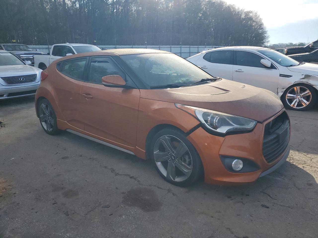 2015 HYUNDAI VELOSTER TURBO photo 4