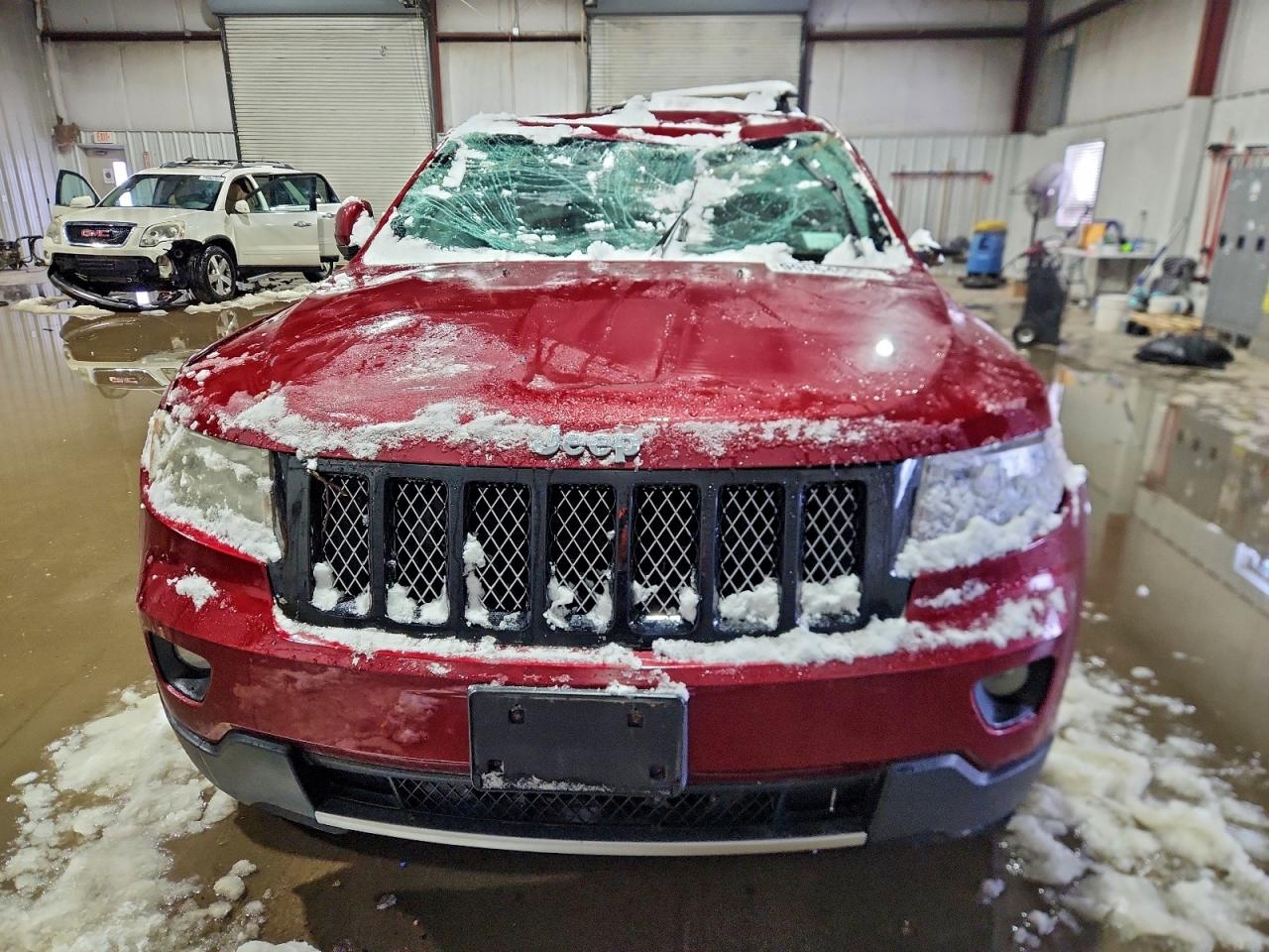 2012 JEEP GRAND CHEROKEE LAREDO photo 9