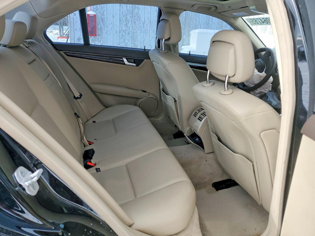 2014 MERCEDES-BENZ C 250 photo 19