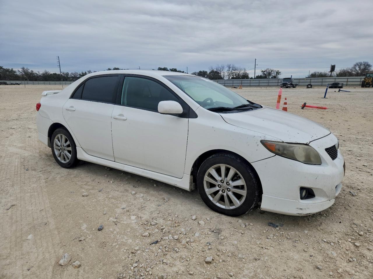 2010 TOYOTA COROLLA BASE photo 4
