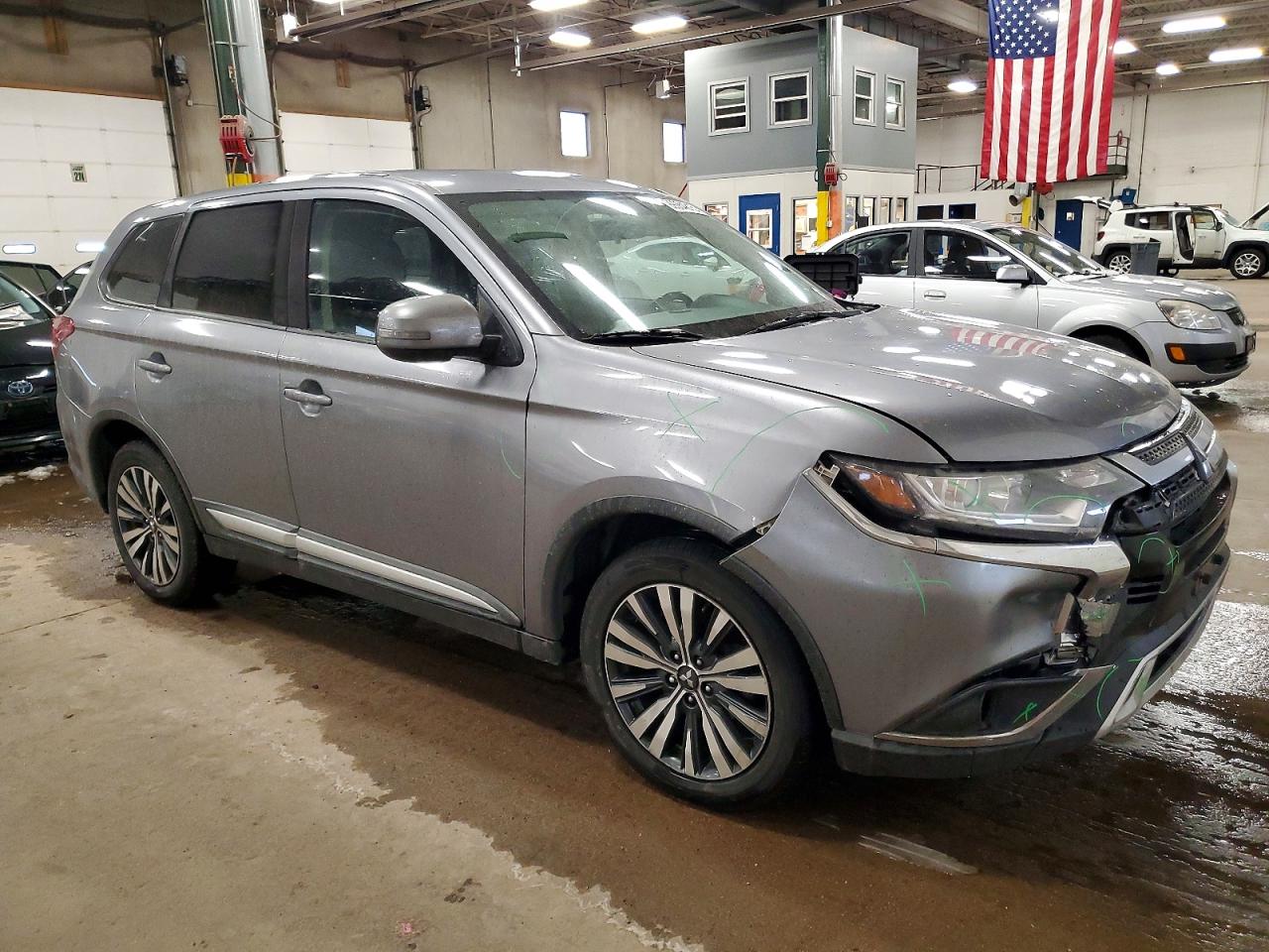 2019 MITSUBISHI OUTLANDER SE photo 4