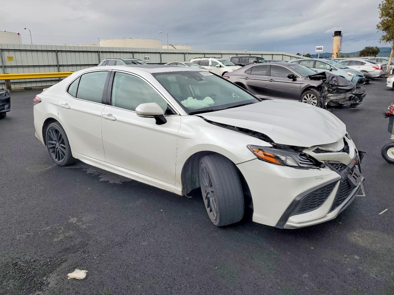 2023 TOYOTA CAMRY XSE photo 7