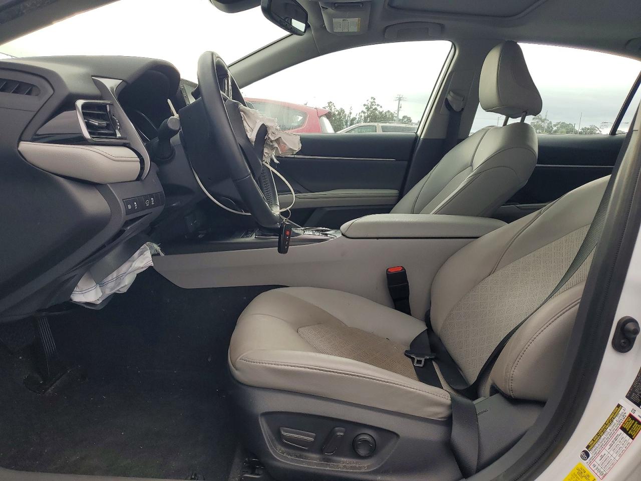 2023 TOYOTA CAMRY XSE photo 13
