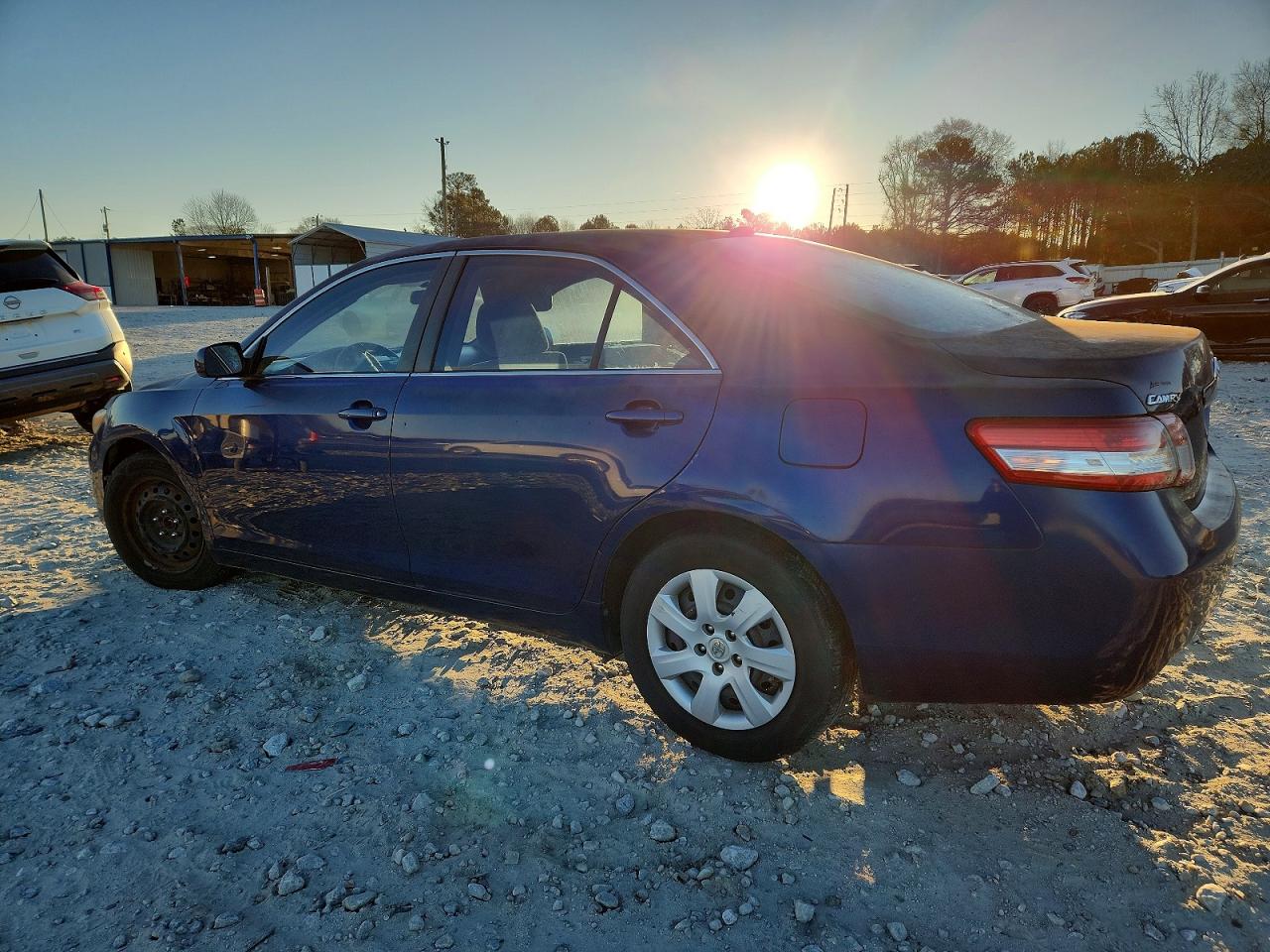 2010 TOYOTA CAMRY BASE photo 2