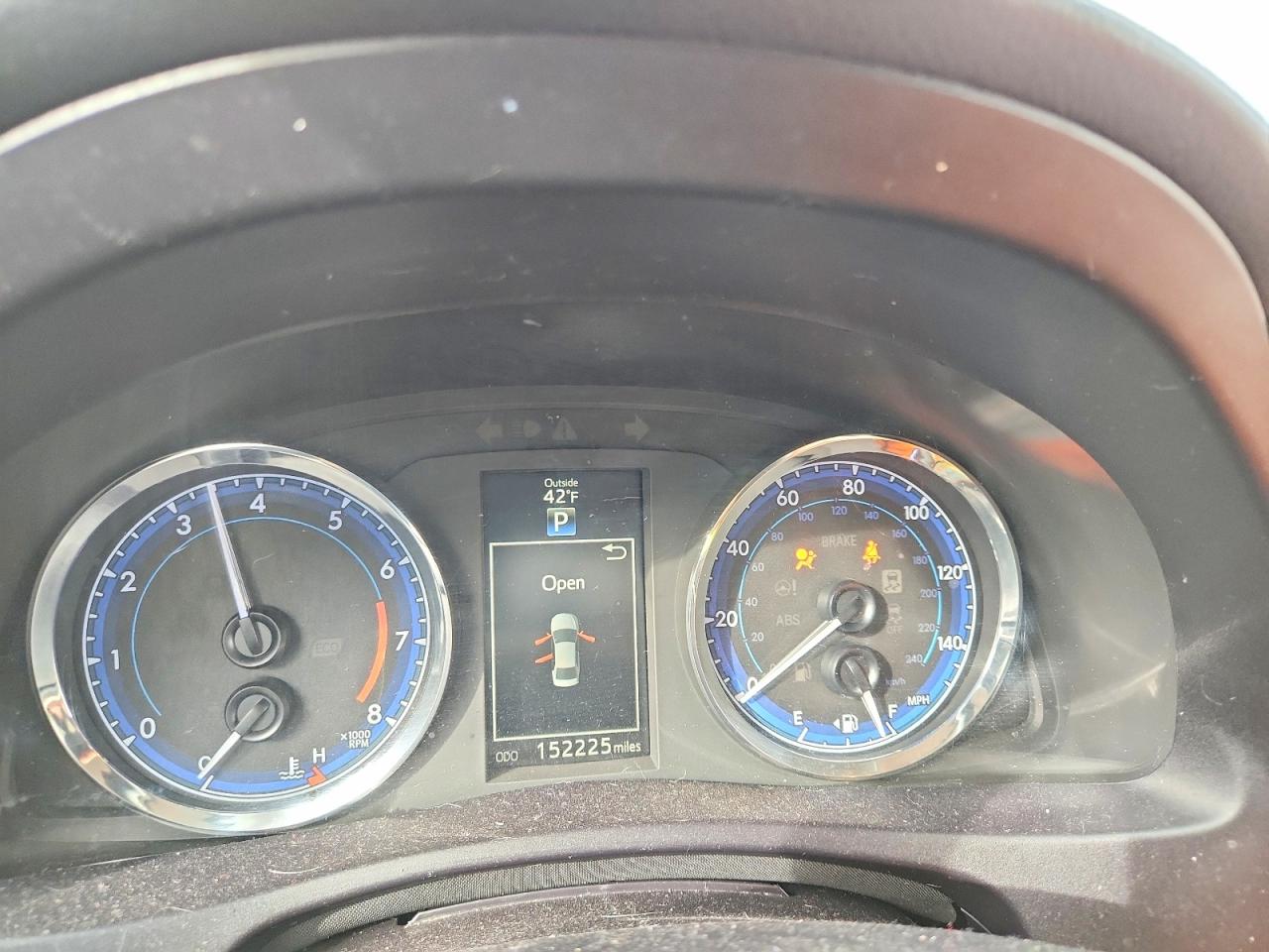 2019 TOYOTA COROLLA L photo 17