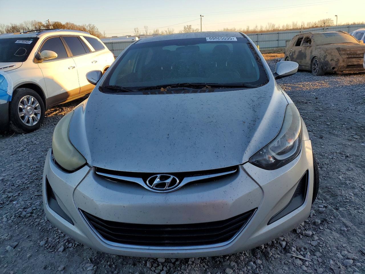 2015 HYUNDAI ELANTRA SE photo 5