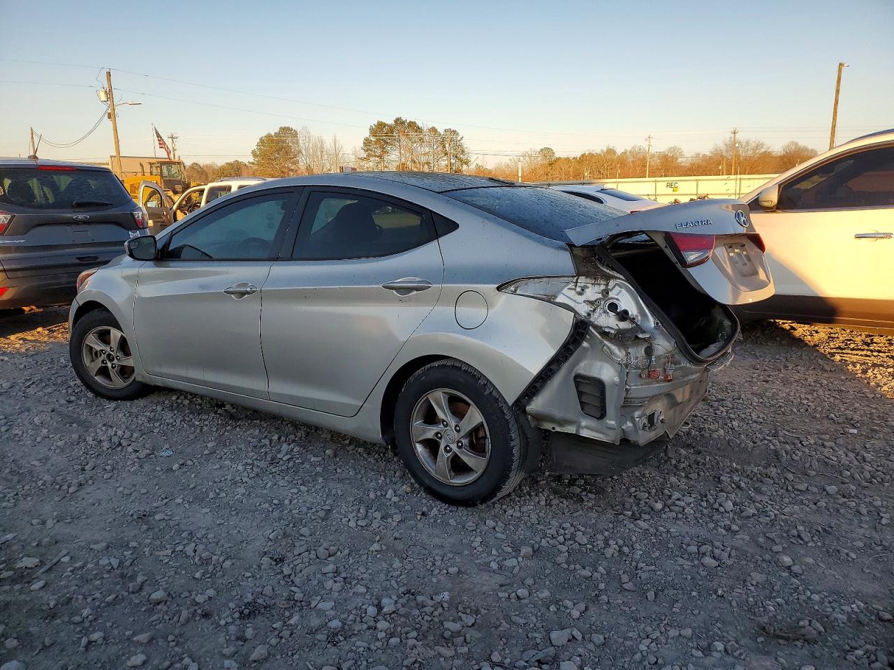 2015 HYUNDAI ELANTRA SE photo 2